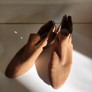 Dolce Vita Men's Brown Textured Boots